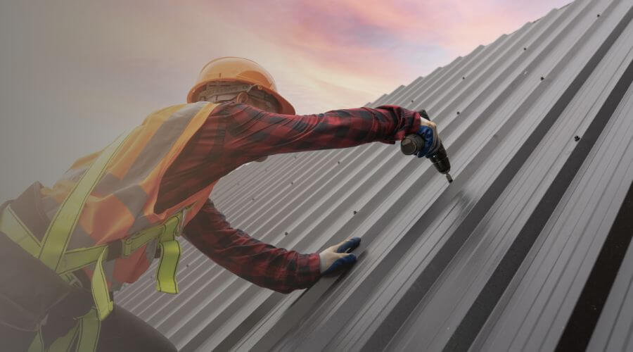 Professional gutter cleaning in Glenarm, IL